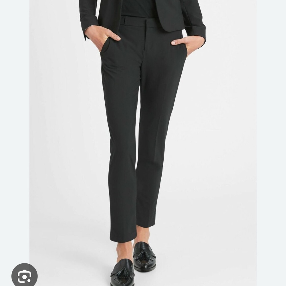 Banana Republic Avery Classic Straight Leg Black Trousers Small